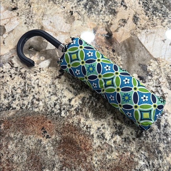 Vera Bradley DAISY DAISY Umbrella with SLEEVE BLUE/GREEN Curved Handle - Picture 1 of 2